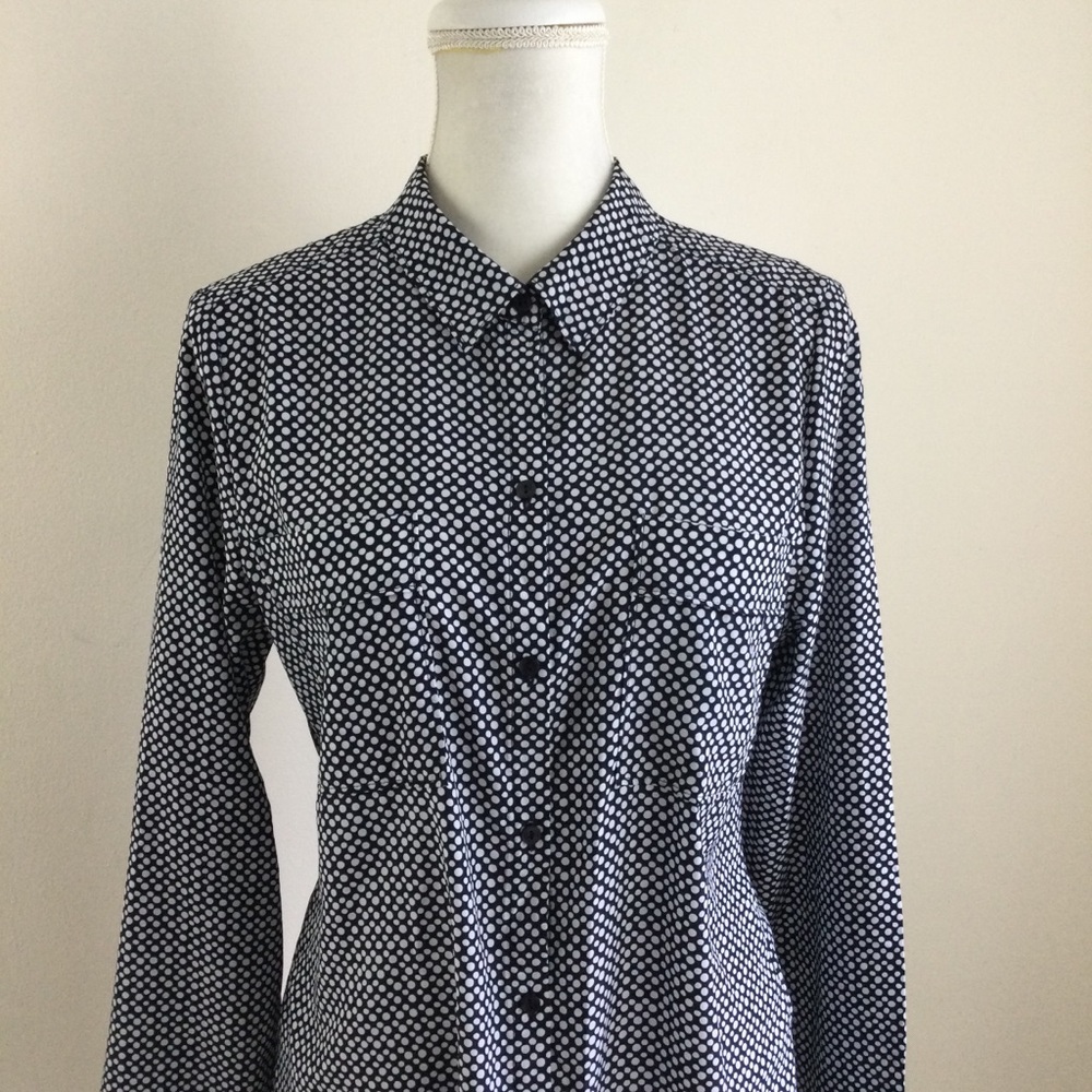 Liz Claiborne Black and White Blouse Button Down Shirt Medium - Picture 3 of 7